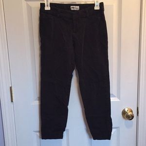 Stretch black capris
